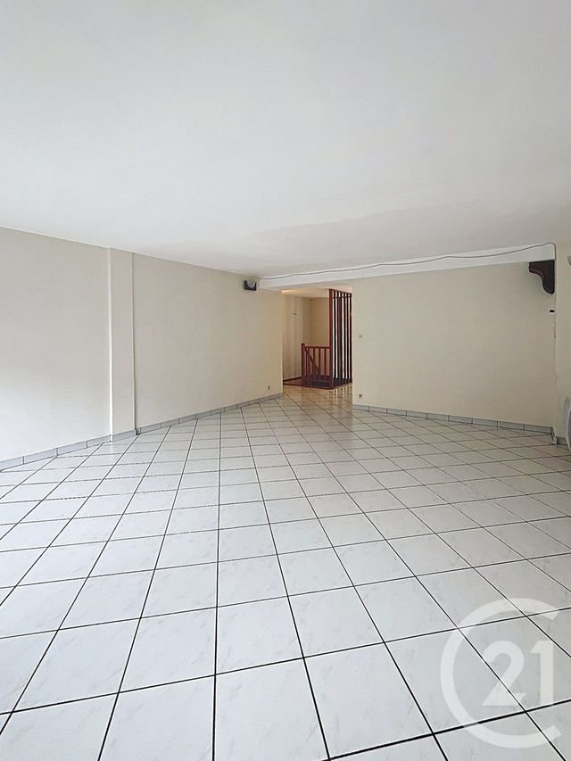 Appartement Duplex à louer - 3 pièces - 88.78 m2 - CLERMONT FERRAND - 63 - AUVERGNE - Century 21 Stéphane Roume Immobilier