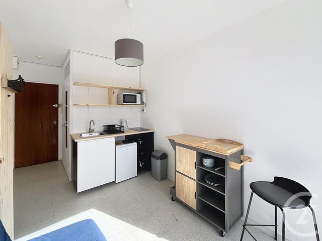 Appartement Studio à louer - 1 pièce - 12.72 m2 - CHAMALIERES - 63 - AUVERGNE - Century 21 Stéphane Roume Immobilier