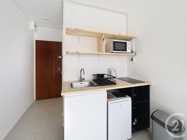 Appartement Studio à louer - 1 pièce - 12.72 m2 - CHAMALIERES - 63 - AUVERGNE - Century 21 Stéphane Roume Immobilier