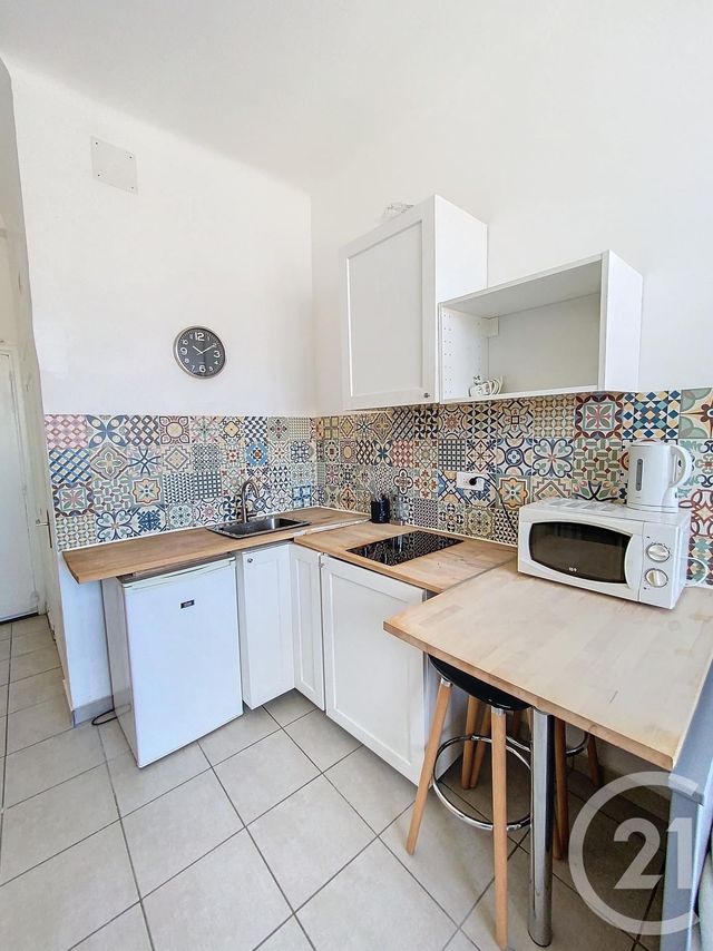 Appartement Studio à louer - 1 pièce - 15.15 m2 - CLERMONT FERRAND - 63 - AUVERGNE - Century 21 Stéphane Roume Immobilier