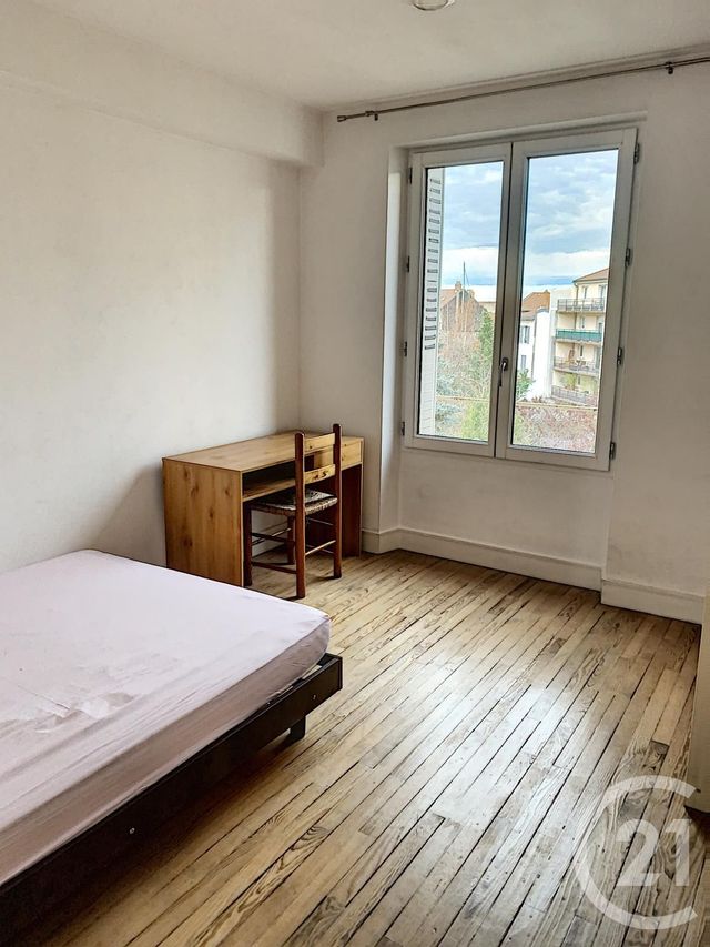Appartement F4 à louer - 4 pièces - 72.56 m2 - CLERMONT FERRAND - 63 - AUVERGNE - Century 21 Stéphane Roume Immobilier
