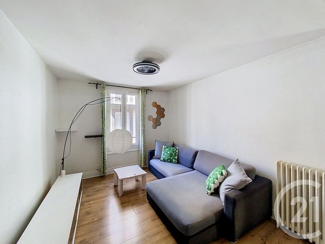 Appartement T3 à louer - 3 pièces - 50.33 m2 - BEAUMONT - 63 - AUVERGNE - Century 21 Stéphane Roume Immobilier