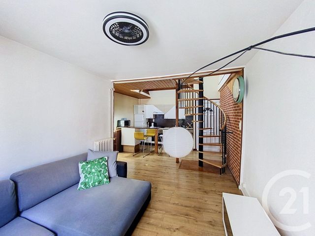 Appartement T3 à louer - 3 pièces - 50.33 m2 - BEAUMONT - 63 - AUVERGNE - Century 21 Stéphane Roume Immobilier