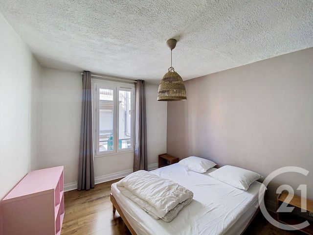 Appartement T3 à louer - 3 pièces - 50.33 m2 - BEAUMONT - 63 - AUVERGNE - Century 21 Stéphane Roume Immobilier