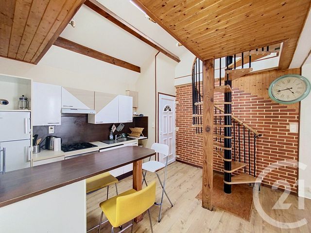 Appartement T3 à louer - 3 pièces - 50.33 m2 - BEAUMONT - 63 - AUVERGNE - Century 21 Stéphane Roume Immobilier