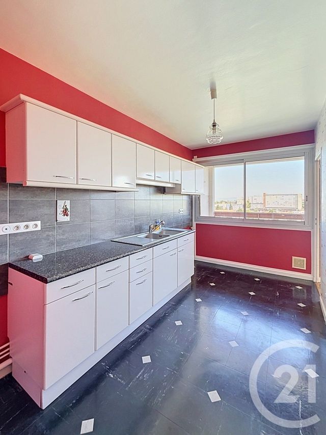 Appartement F4 à vendre - 4 pièces - 68.45 m2 - CLERMONT FERRAND - 63 - AUVERGNE - Century 21 Stéphane Roume Immobilier
