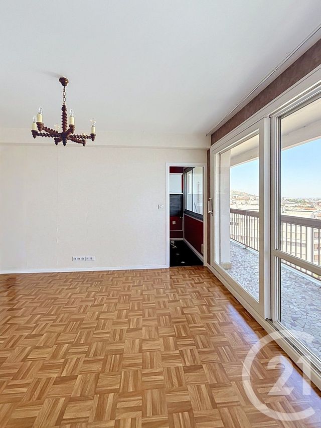 Appartement F4 à vendre - 4 pièces - 68.45 m2 - CLERMONT FERRAND - 63 - AUVERGNE - Century 21 Stéphane Roume Immobilier