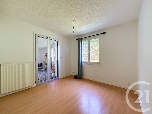 maison à vendre - 7 pièces - 146.0 m2 - ST GENES CHAMPANELLE - 63 - AUVERGNE - Century 21 Stéphane Roume Immobilier