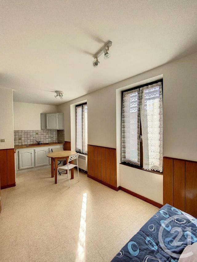 Appartement F1 à louer - 1 pièce - 20.0 m2 - CLERMONT FERRAND - 63 - AUVERGNE - Century 21 Stéphane Roume Immobilier