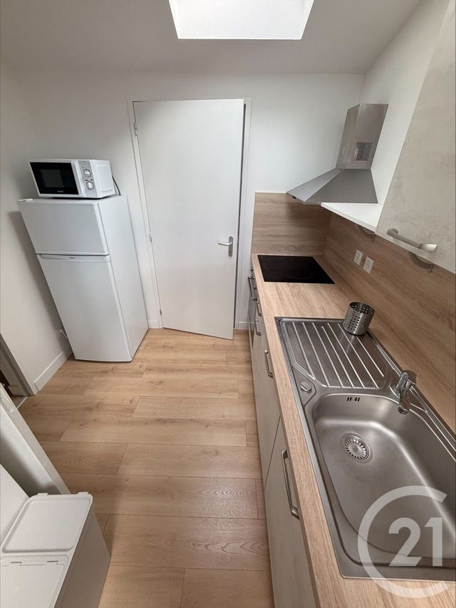 Appartement F3 à louer - 3 pièces - 40.55 m2 - CLERMONT FERRAND - 63 - AUVERGNE - Century 21 Stéphane Roume Immobilier