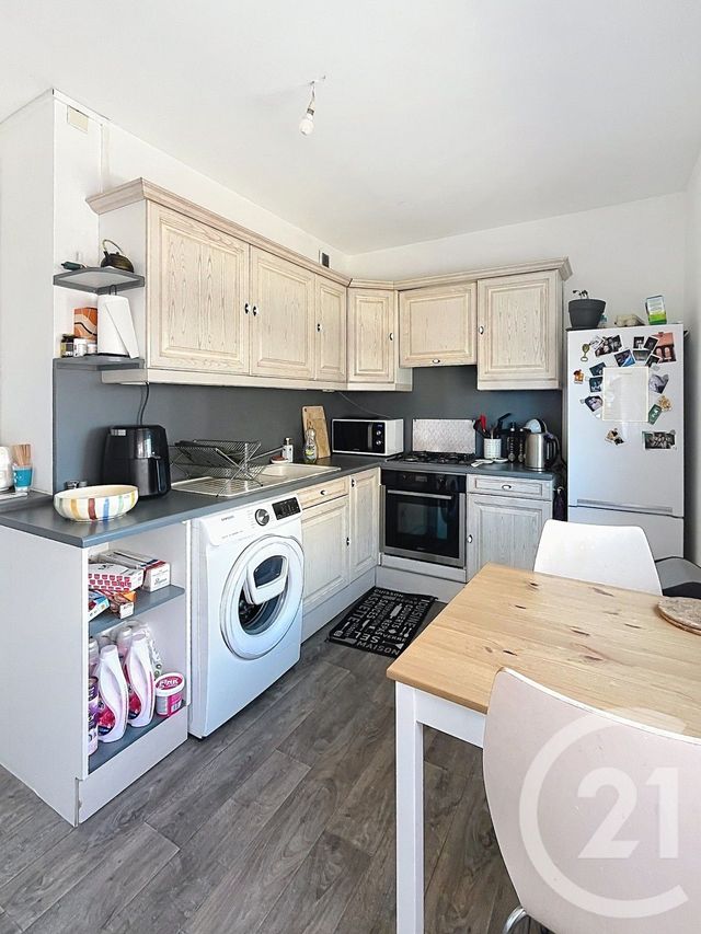 Appartement F3 bis à louer - 3 pièces - 67.74 m2 - CLERMONT FERRAND - 63 - AUVERGNE - Century 21 Stéphane Roume Immobilier