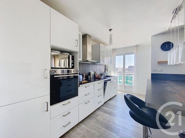 Appartement F3 à louer - 3 pièces - 67.74 m2 - CLERMONT FERRAND - 63 - AUVERGNE - Century 21 Stéphane Roume Immobilier