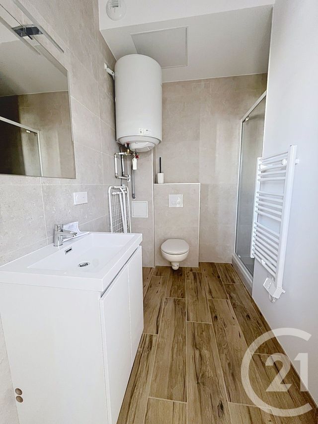 Appartement F2 à louer - 2 pièces - 29.17 m2 - CLERMONT FERRAND - 63 - AUVERGNE - Century 21 Stéphane Roume Immobilier