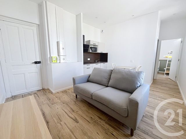 Appartement F2 à louer - 2 pièces - 29.17 m2 - CLERMONT FERRAND - 63 - AUVERGNE - Century 21 Stéphane Roume Immobilier