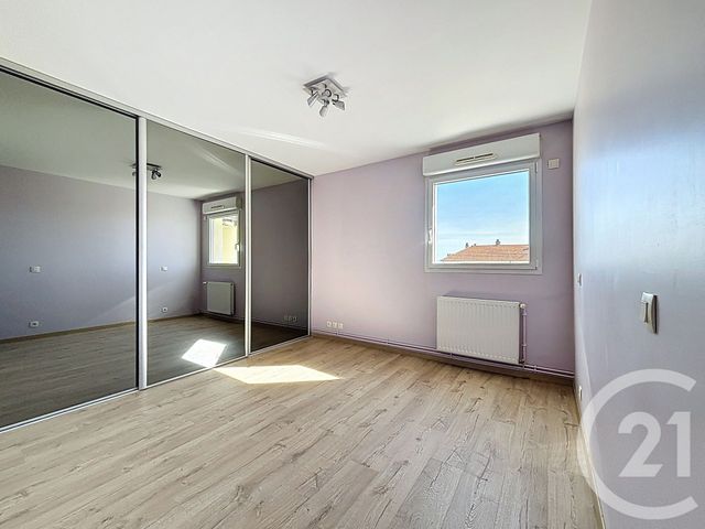 Appartement F6 à vendre - 6 pièces - 111.09 m2 - CLERMONT FERRAND - 63 - AUVERGNE - Century 21 Stéphane Roume Immobilier