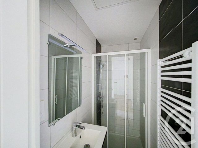 Appartement F3 à louer - 3 pièces - 48.28 m2 - CLERMONT FERRAND - 63 - AUVERGNE - Century 21 Stéphane Roume Immobilier
