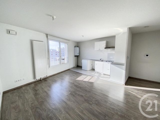 Appartement F1 à vendre - 1 pièce - 31.44 m2 - CLERMONT FERRAND - 63 - AUVERGNE - Century 21 Stéphane Roume Immobilier