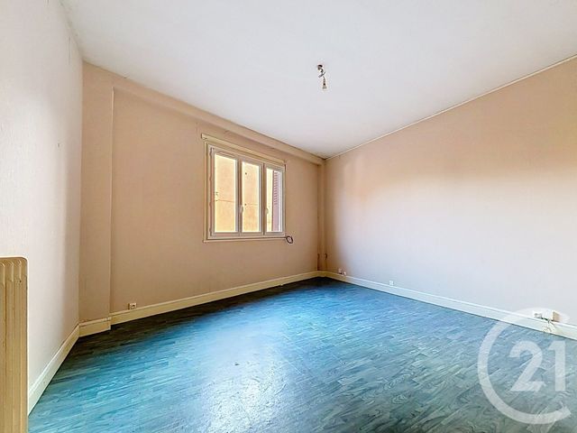 Appartement F1 à vendre - 1 pièce - 44.45 m2 - CLERMONT FERRAND - 63 - AUVERGNE - Century 21 Stéphane Roume Immobilier