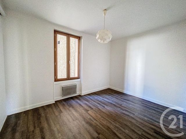 Appartement F3 à louer - 3 pièces - 77.08 m2 - CLERMONT FERRAND - 63 - AUVERGNE - Century 21 Stéphane Roume Immobilier