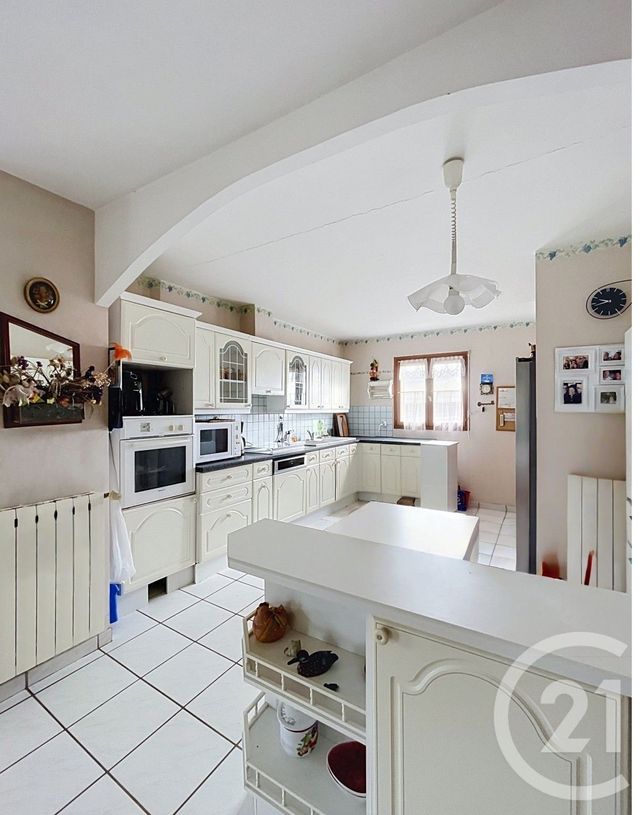 maison à vendre - 8 pièces - 218.94 m2 - AUBIERE - 63 - AUVERGNE - Century 21 Stéphane Roume Immobilier