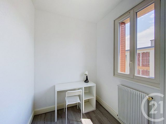 Appartement F1 bis à louer - 2 pièces - 27.87 m2 - CLERMONT FERRAND - 63 - AUVERGNE - Century 21 Stéphane Roume Immobilier