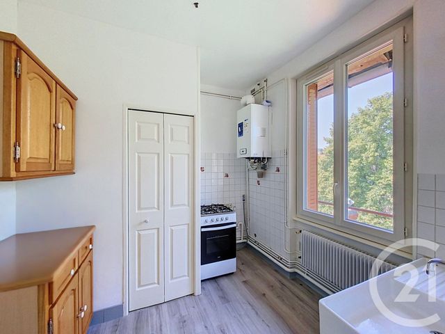 Appartement F1 bis à louer - 2 pièces - 27.87 m2 - CLERMONT FERRAND - 63 - AUVERGNE - Century 21 Stéphane Roume Immobilier