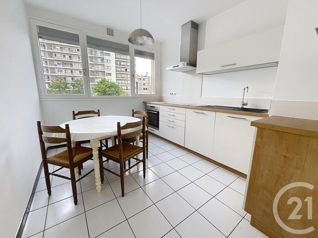 Appartement F2 à louer - 2 pièces - 51.19 m2 - CHAMALIERES - 63 - AUVERGNE - Century 21 Stéphane Roume Immobilier