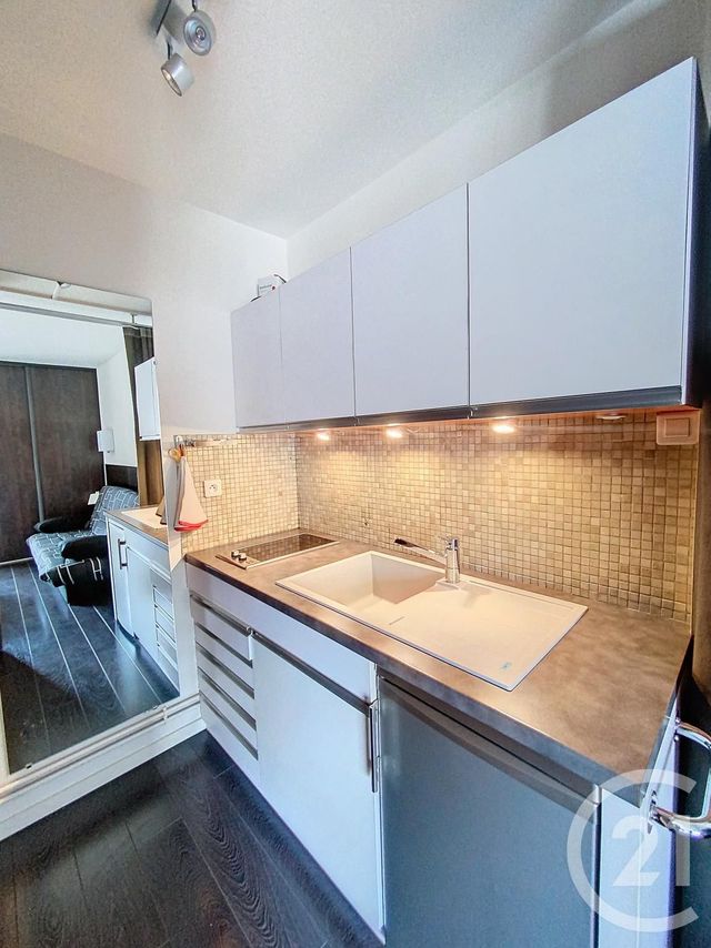 Appartement F1 à louer - 1 pièce - 24.24 m2 - CLERMONT FERRAND - 63 - AUVERGNE - Century 21 Stéphane Roume Immobilier
