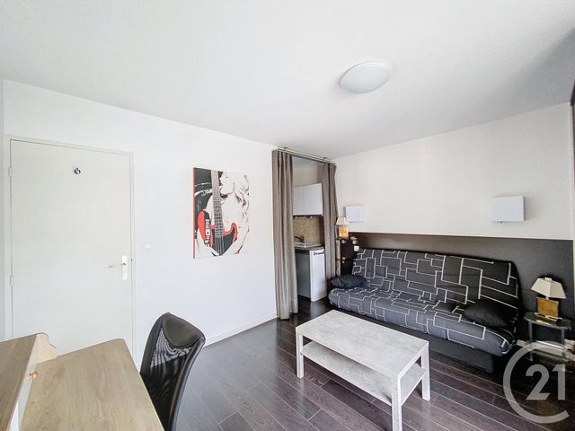 Appartement F1 à louer - 1 pièce - 24.24 m2 - CLERMONT FERRAND - 63 - AUVERGNE - Century 21 Stéphane Roume Immobilier