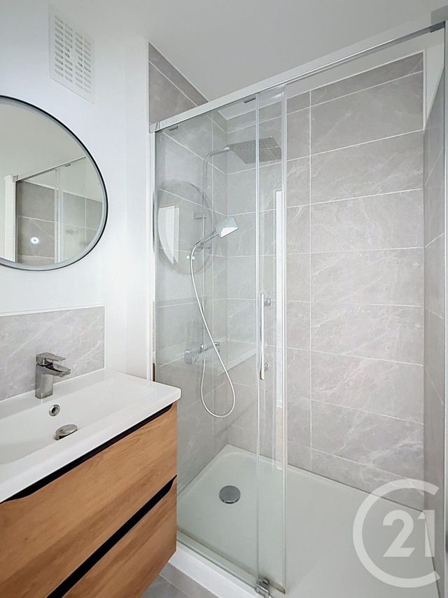 Appartement F4 à vendre - 4 pièces - 67.0 m2 - CLERMONT FERRAND - 63 - AUVERGNE - Century 21 Stéphane Roume Immobilier