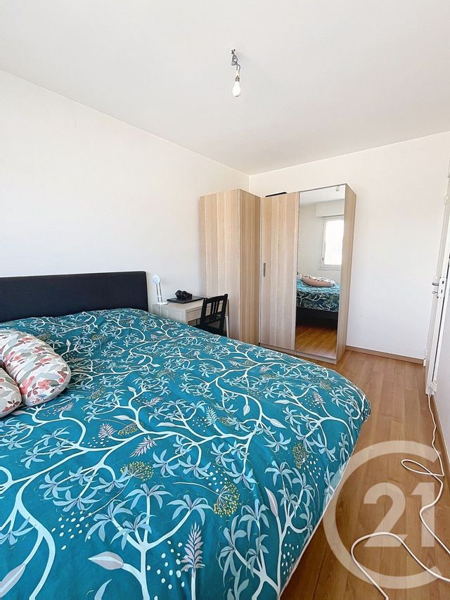Appartement F3 à louer - 3 pièces - 62.53 m2 - CLERMONT FERRAND - 63 - AUVERGNE - Century 21 Stéphane Roume Immobilier