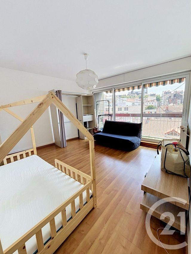 Appartement F3 à louer - 3 pièces - 62.53 m2 - CLERMONT FERRAND - 63 - AUVERGNE - Century 21 Stéphane Roume Immobilier