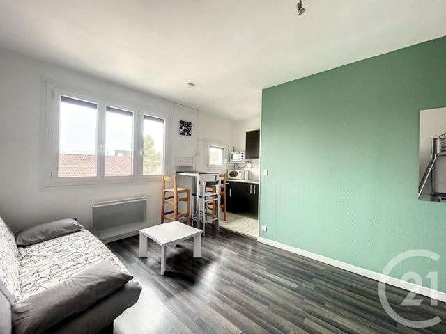 Appartement F1 à louer - 1 pièce - 24.4 m2 - CLERMONT FERRAND - 63 - AUVERGNE - Century 21 Stéphane Roume Immobilier
