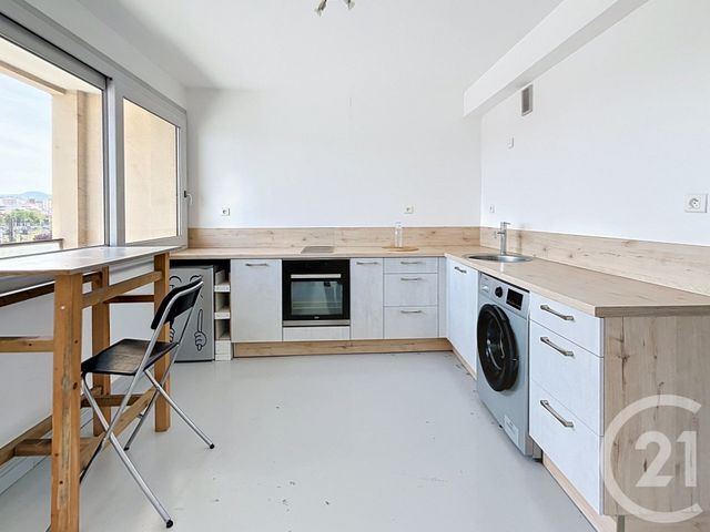 Appartement F2 à louer - 2 pièces - 43.04 m2 - CLERMONT FERRAND - 63 - AUVERGNE - Century 21 Stéphane Roume Immobilier