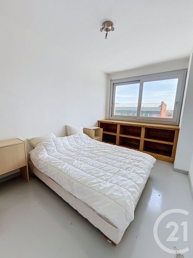 Appartement F2 à louer - 2 pièces - 43.04 m2 - CLERMONT FERRAND - 63 - AUVERGNE - Century 21 Stéphane Roume Immobilier