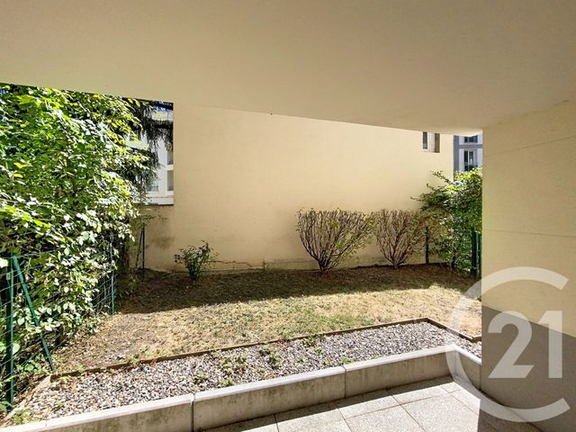 Appartement F2 à louer - 2 pièces - 41.52 m2 - CLERMONT FERRAND - 63 - AUVERGNE - Century 21 Stéphane Roume Immobilier