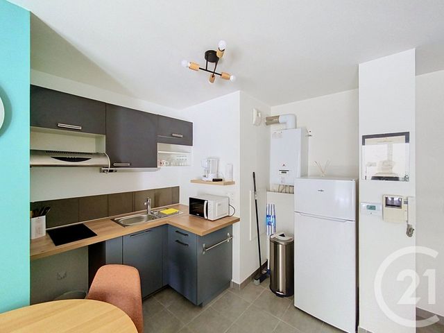Appartement F2 à louer - 2 pièces - 41.52 m2 - CLERMONT FERRAND - 63 - AUVERGNE - Century 21 Stéphane Roume Immobilier