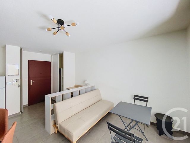 Appartement F2 à louer - 2 pièces - 41.52 m2 - CLERMONT FERRAND - 63 - AUVERGNE - Century 21 Stéphane Roume Immobilier