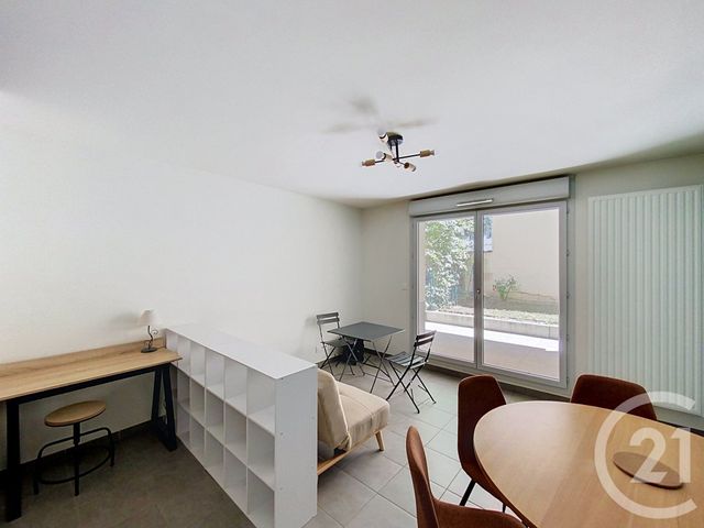 Appartement F2 à louer - 2 pièces - 41.52 m2 - CLERMONT FERRAND - 63 - AUVERGNE - Century 21 Stéphane Roume Immobilier