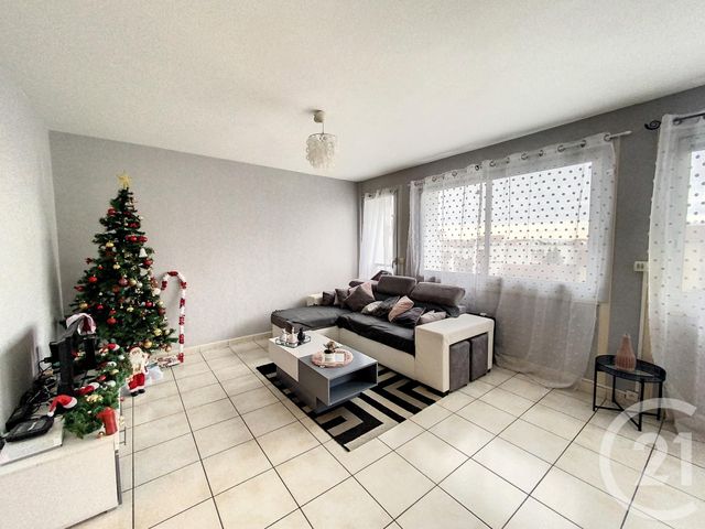 Appartement F4 à louer - 4 pièces - 68.06 m2 - CLERMONT FERRAND - 63 - AUVERGNE - Century 21 Stéphane Roume Immobilier