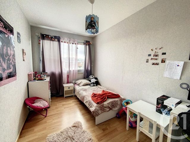 Appartement F4 à louer - 4 pièces - 68.06 m2 - CLERMONT FERRAND - 63 - AUVERGNE - Century 21 Stéphane Roume Immobilier