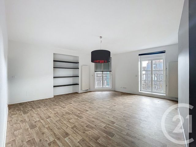 Appartement F3 à vendre - 3 pièces - 83.78 m2 - CLERMONT FERRAND - 63 - AUVERGNE - Century 21 Stéphane Roume Immobilier