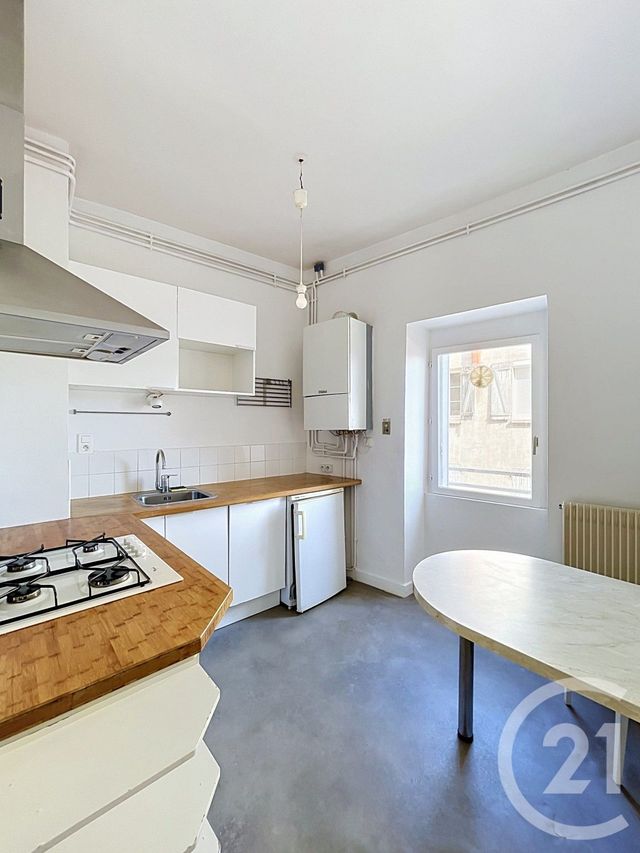 Appartement F3 à vendre - 3 pièces - 56.93 m2 - CLERMONT FERRAND - 63 - AUVERGNE - Century 21 Stéphane Roume Immobilier