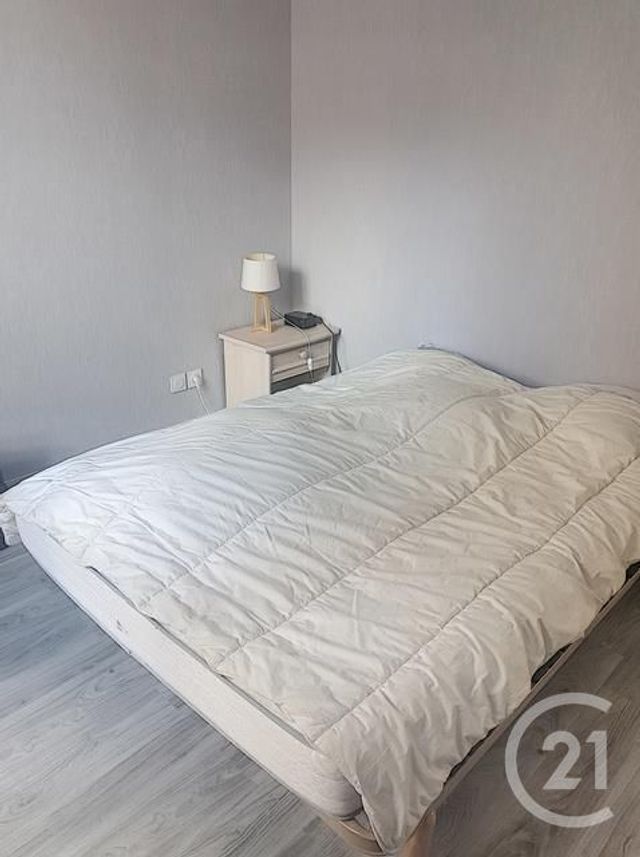 Appartement F3 à louer - 3 pièces - 52.5 m2 - CLERMONT FERRAND - 63 - AUVERGNE - Century 21 Stéphane Roume Immobilier
