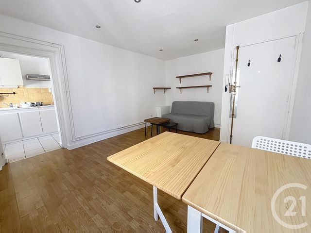 Appartement T1 à louer - 1 pièce - 23.52 m2 - CLERMONT FERRAND - 63 - AUVERGNE - Century 21 Stéphane Roume Immobilier