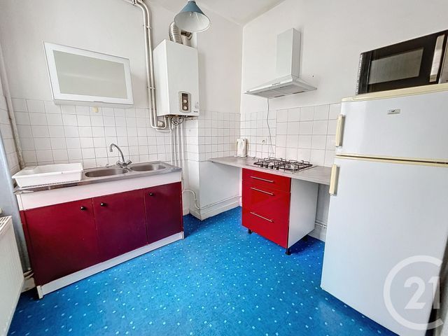 Appartement F1 à louer - 1 pièce - 32.7 m2 - CLERMONT FERRAND - 63 - AUVERGNE - Century 21 Stéphane Roume Immobilier