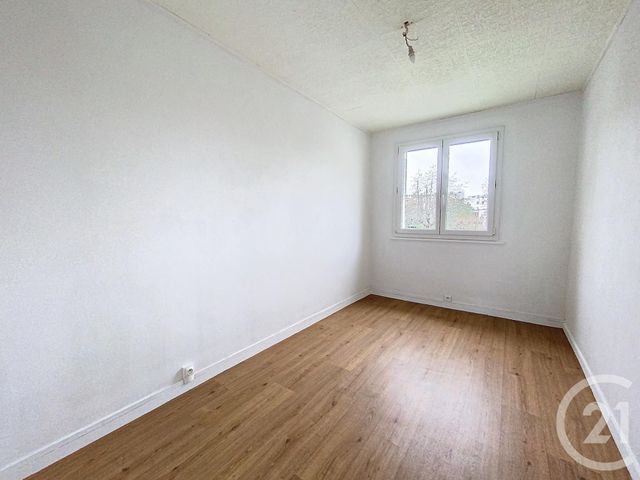 Appartement F3 à louer - 3 pièces - 68.86 m2 - CLERMONT FERRAND - 63 - AUVERGNE - Century 21 Stéphane Roume Immobilier