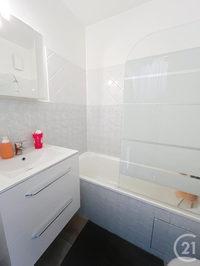 Appartement Studio à louer - 1 pièce - 20.25 m2 - BEAUMONT - 63 - AUVERGNE - Century 21 Stéphane Roume Immobilier