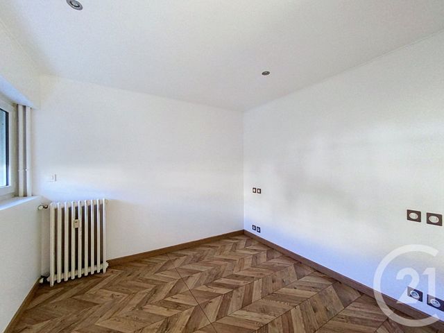 Appartement F3 à louer - 3 pièces - 82.45 m2 - CLERMONT FERRAND - 63 - AUVERGNE - Century 21 Stéphane Roume Immobilier