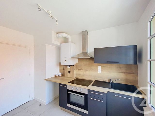 Appartement F3 à louer - 3 pièces - 55.68 m2 - CLERMONT FERRAND - 63 - AUVERGNE - Century 21 Stéphane Roume Immobilier